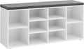 Weiss-grau gepolsterte Schuhsitzbank mit zehn Faechern und verstellbaren Ablagen, multifunktionale Flur- und Schlafzimmermoebel 30 x 104 x 48 cm